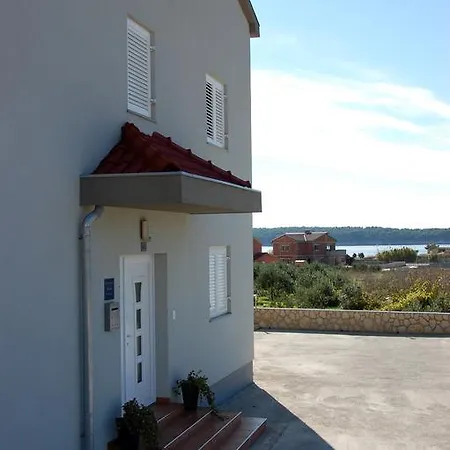 Jola Apartment Rab Town